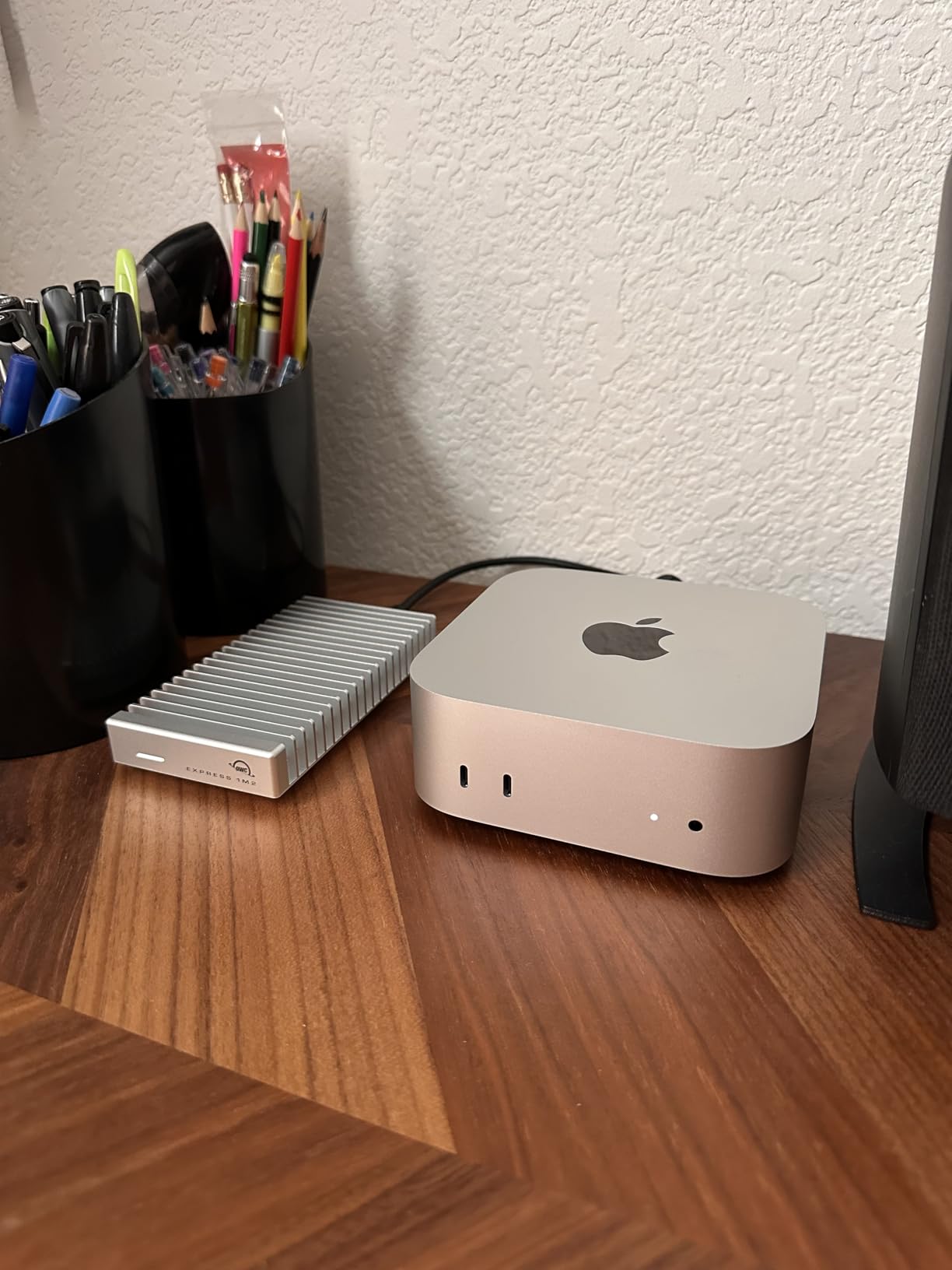 OWC Express 1M2 2TB USB4 40Gb/s Portable NVMe SSD Storage Solution customer photo 2