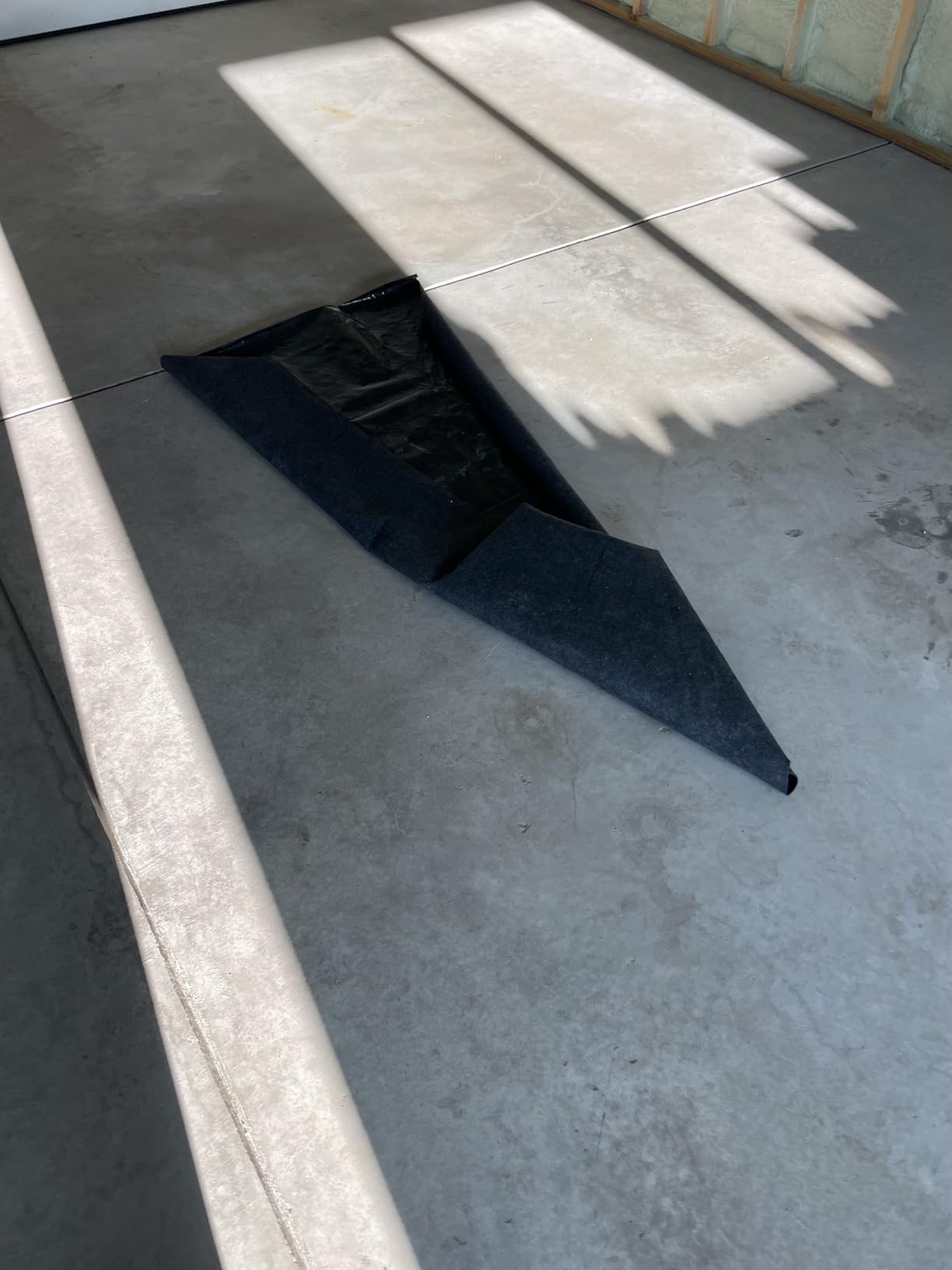 JERIA 2 Pcs 36 X 60 Inch Oil Spill Mat for Under Car Driveway,Oil Leaks Absorbent Oil Pad,Tape Rubber Mat Garage Floor with 16 PCS Tapes customer photo 2