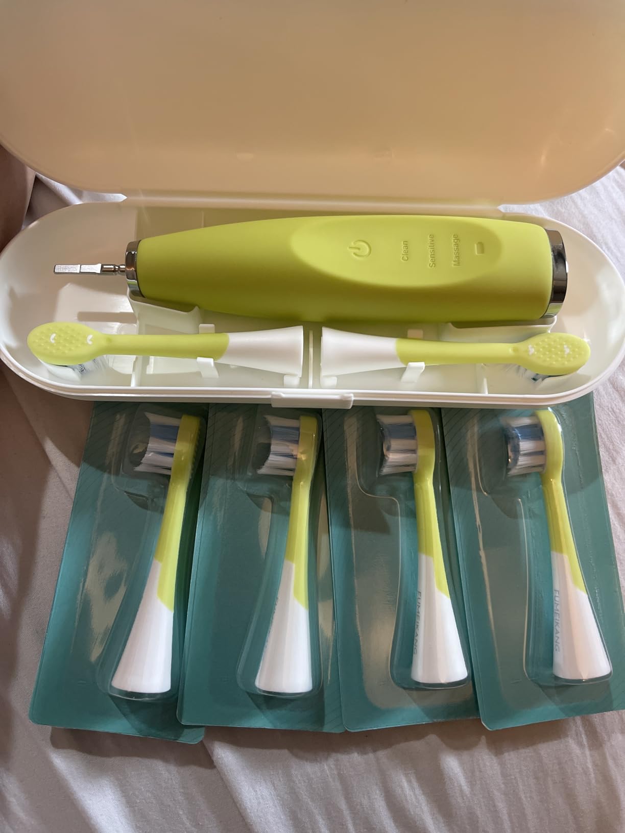 Kids Electric Toothbrushes Toddlers Rechargeable, 6 Heads, Ages 2-12, Blue customer photo 2
