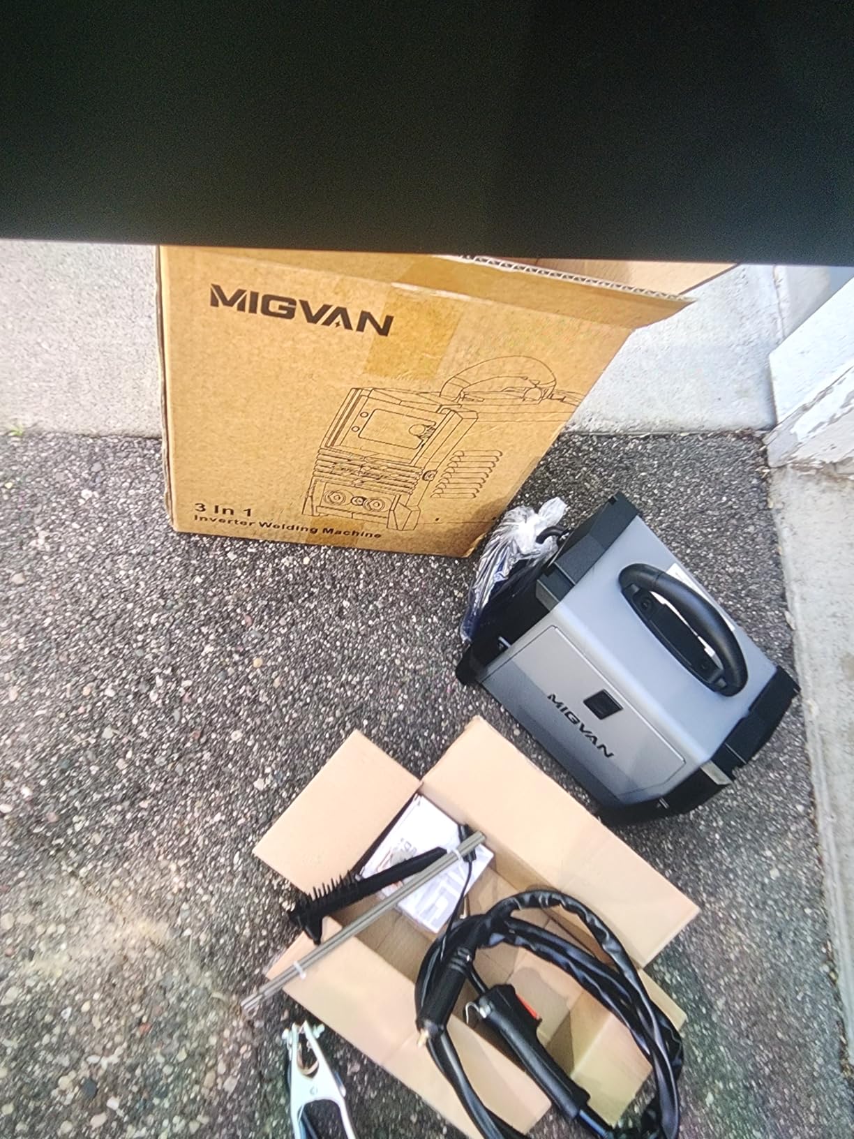 140A MIG Welder, MIGVAN 110V Flux Core MIG/Stick/Lift TIG 3 in 1 Welding Machine with Large LED Digital Display, IGBT Inverter Portable Gasless Welder with Welding Gun and Flux Core Wire customer photo 1