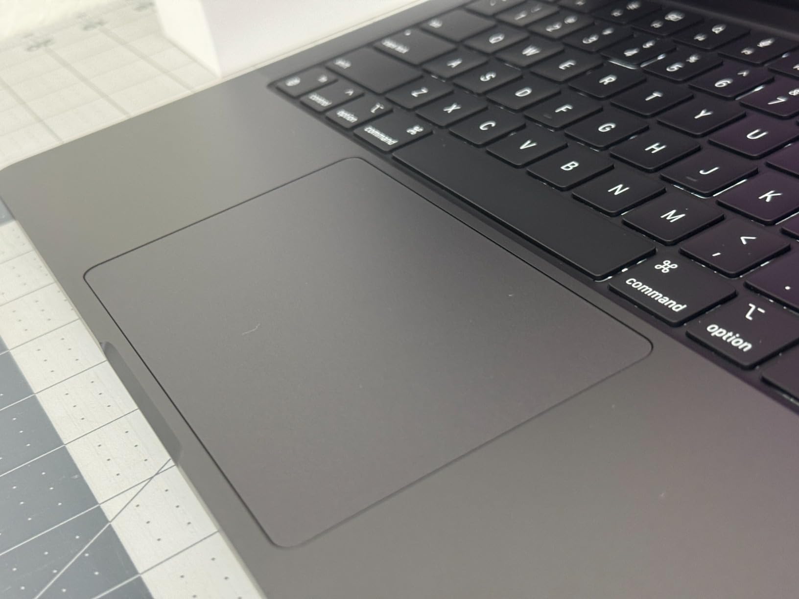 Apple 2024 MacBook Pro Laptop with M4 chip with 10‑core CPU and 10‑core GPU: Built for Apple Intelligence, 14.2-inch Liquid Retina XDR Display, 16GB Unified Memory, 512GB SSD Storage; Space Black customer photo 2