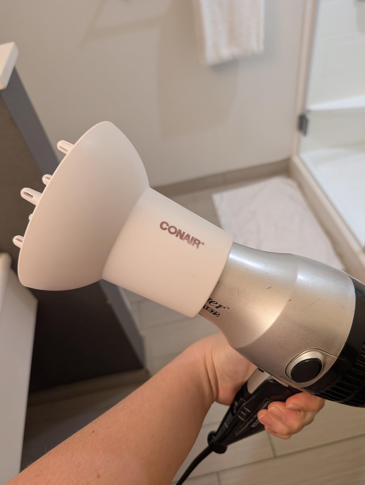 Conair Hair Dryer Diffuser Attachment, Double Ceramic, Universal customer photo 2
