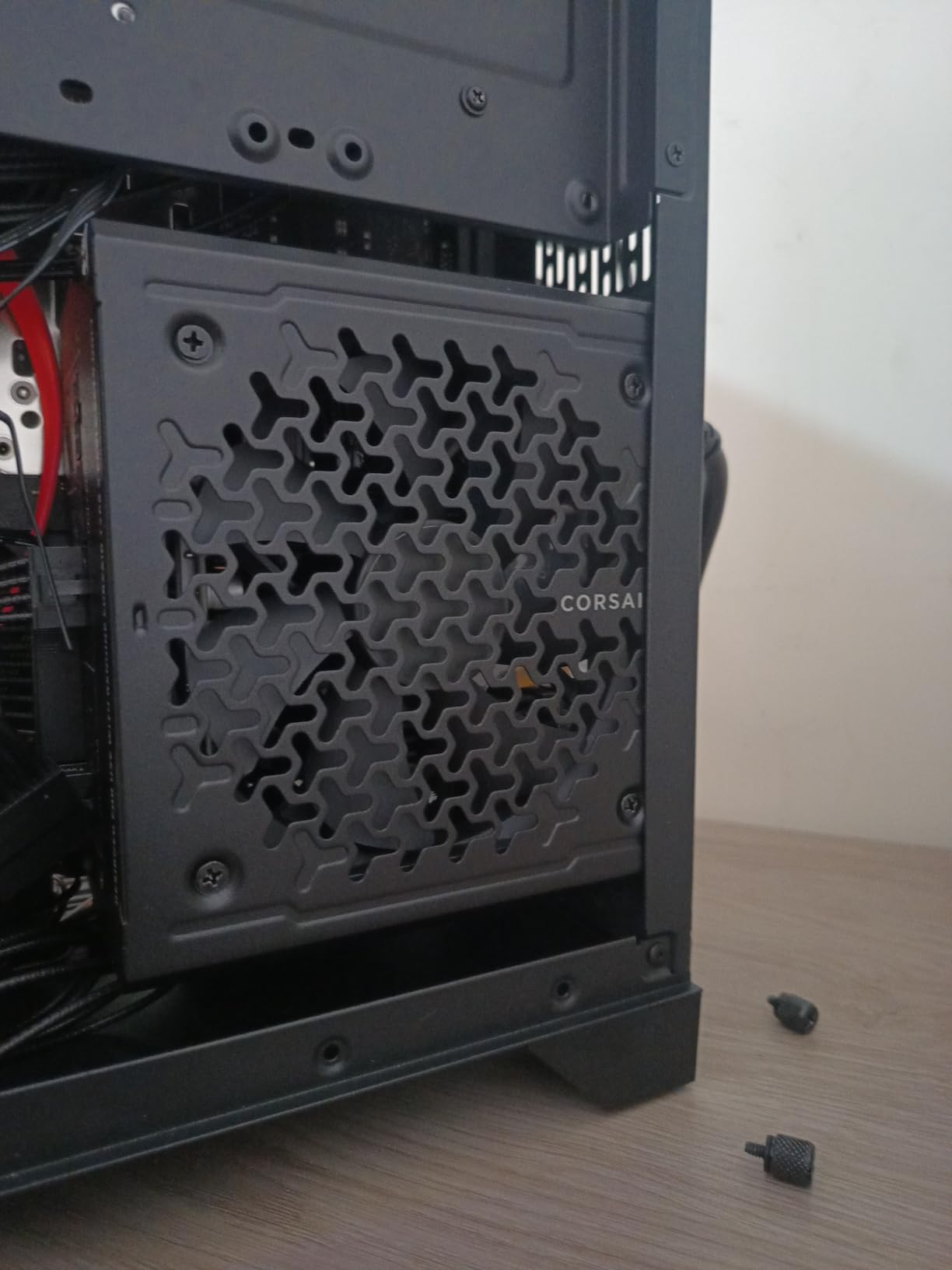 CORSAIR RM1000e (2025) ATX 3.1 PCIe 5.1 Ready 1000W Power Supply – Black customer photo 2