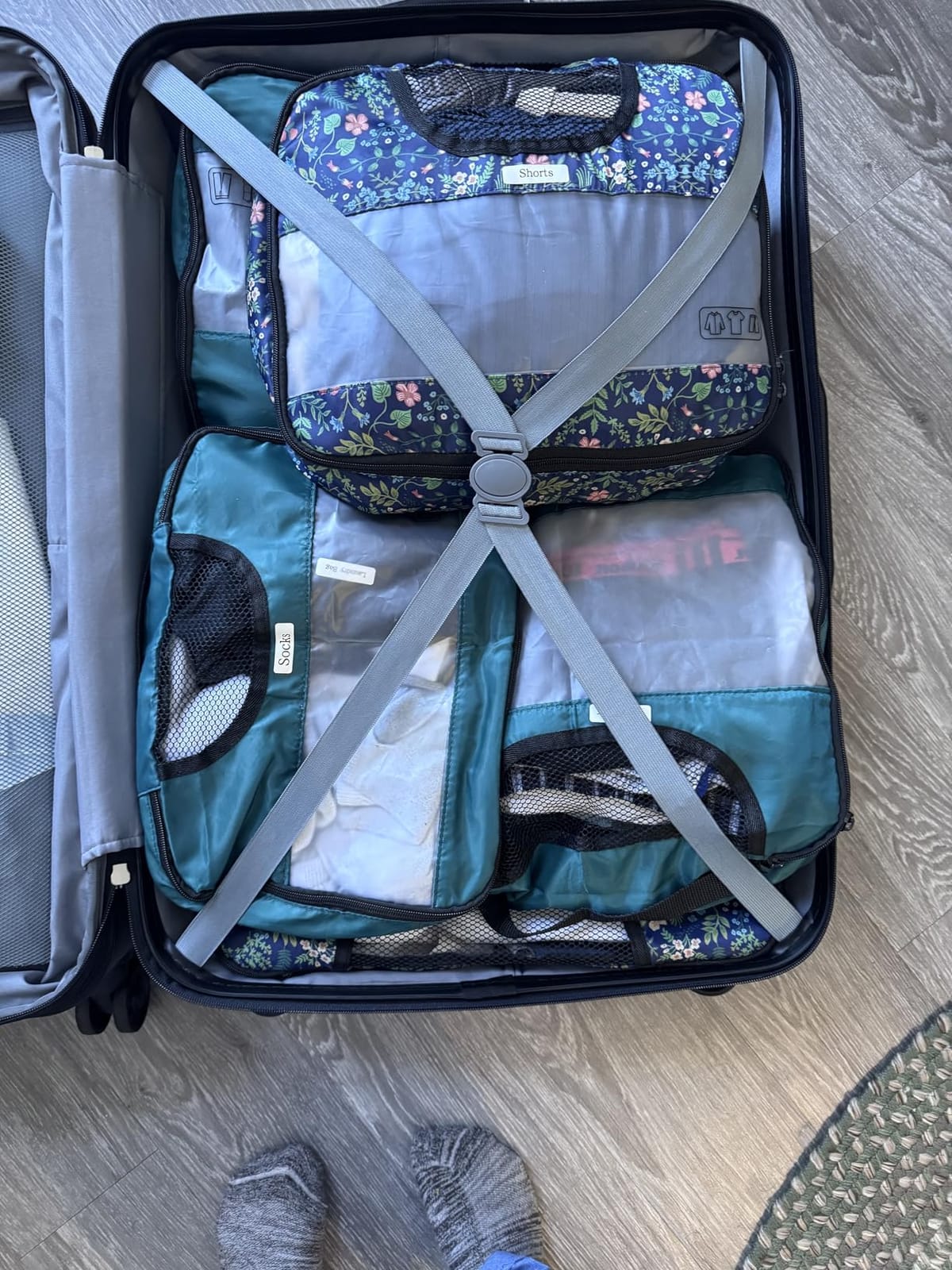 Veken 8 Set Packing Cubes for Travel Essentials, Suitcase Organizer Bags in 4 Sizes, Carry-On Luggage Accessories with Laundry Bag, Airplane Must Have, Gifts for Women Men customer photo 1