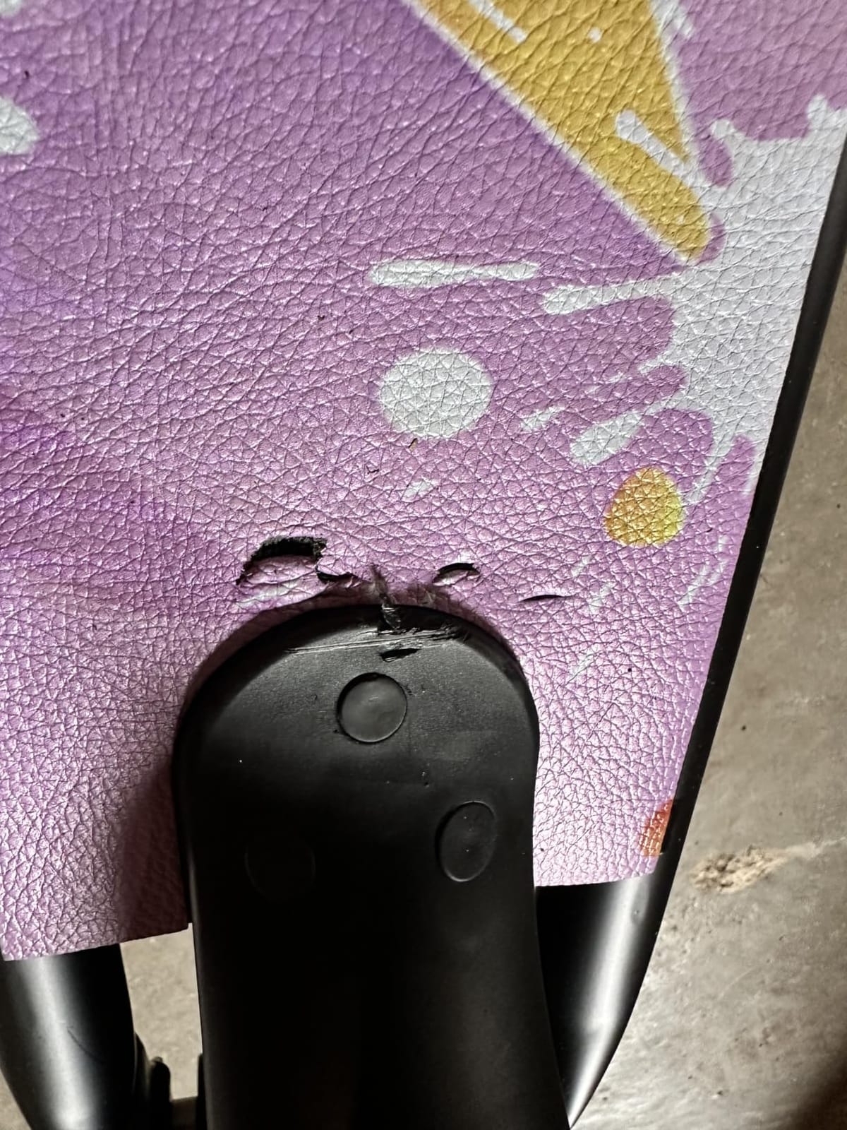 Aovowheel Electric Scooter for Adults, Folding E Scooter Commuting Scooters customer photo 1