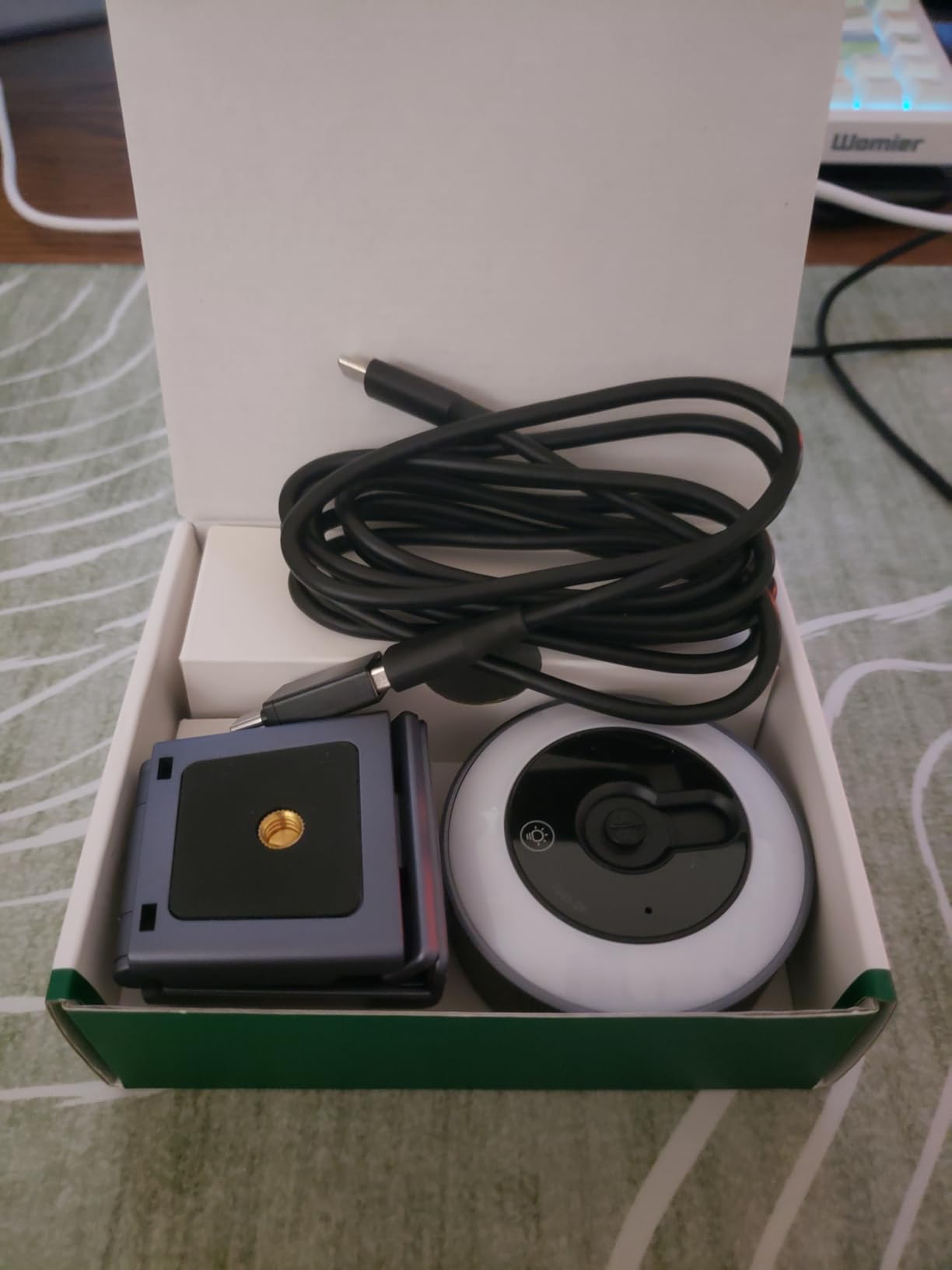 UGREEN 2K Webcam with 4-Level Ring Light customer photo 1
