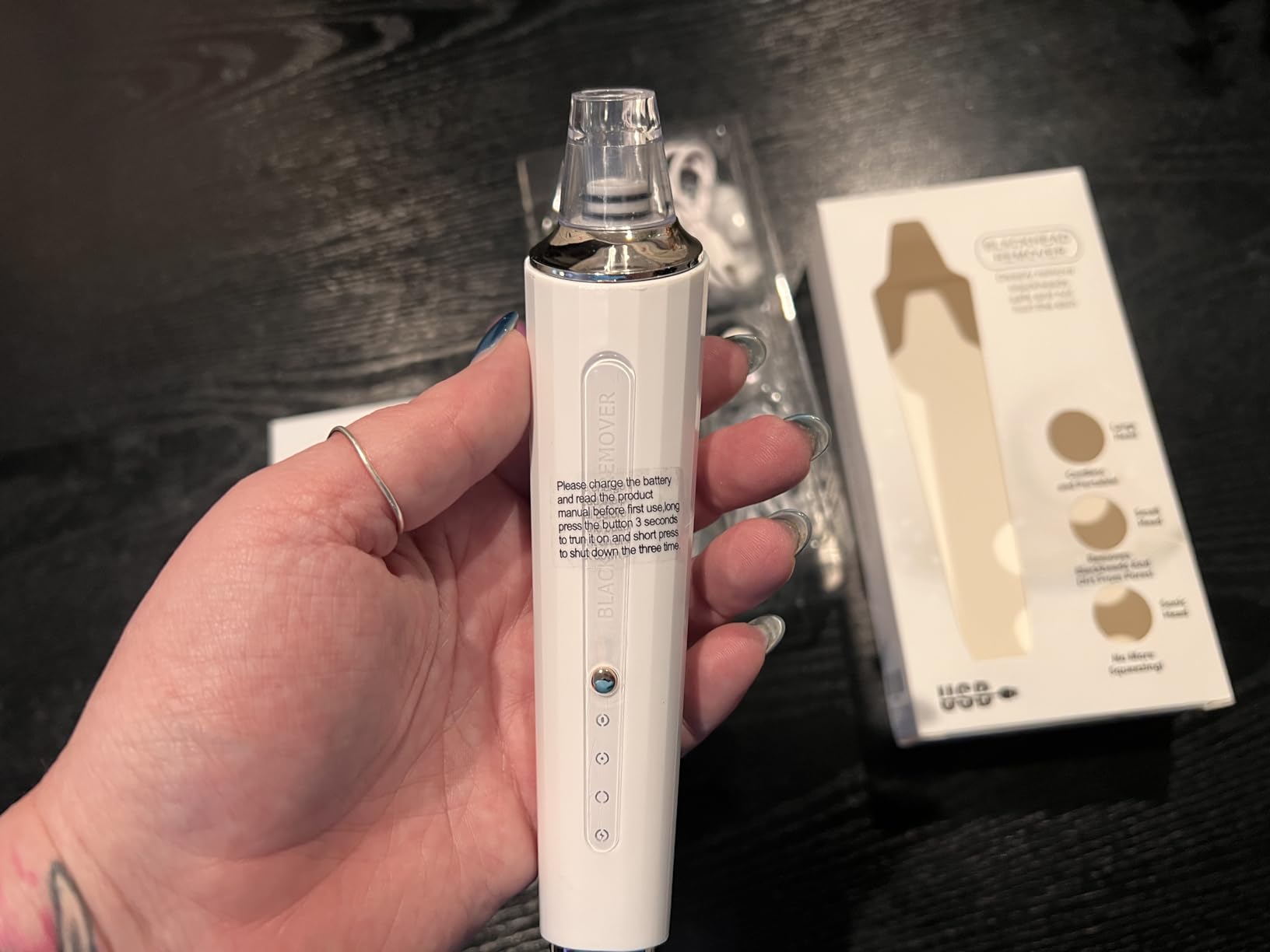 Blackhead Remover Pore Vacuum, Upgraded USB Rechargeable Facial Pore Cleaner Blackhead Removal Kit with 3 Suction Power,5 Probes Black Head Extractions Tool for Women & Men (Snowy) customer photo 1