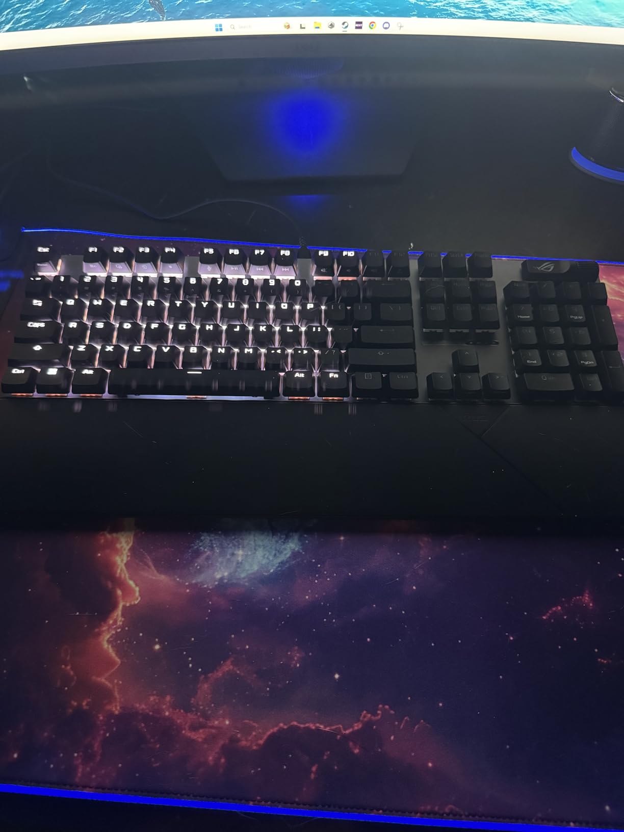 ASUS ROG Strix Scope II X Wired USB Mechanical Gaming Keyboard – 100% Full-Size, Hot Swappable Pre-lubed ROG NX Snow V2 Linear Switches, PBT Keycaps, RGB, PC/Mac Support - Black customer photo 1