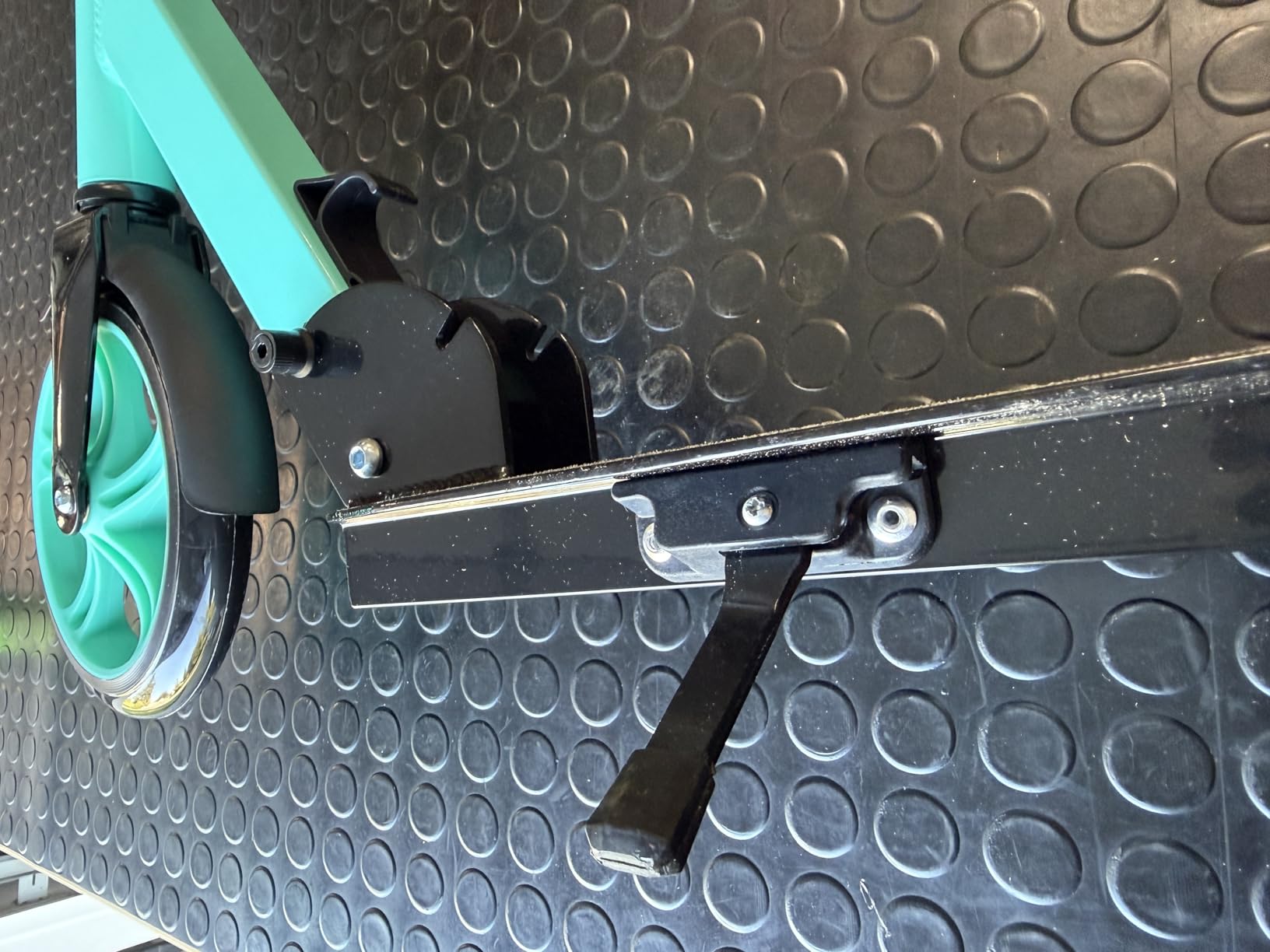 Kick Scooter for Ages 6+,Kid,Teens & Adults. Aluminum Frame, 240lb customer photo 1