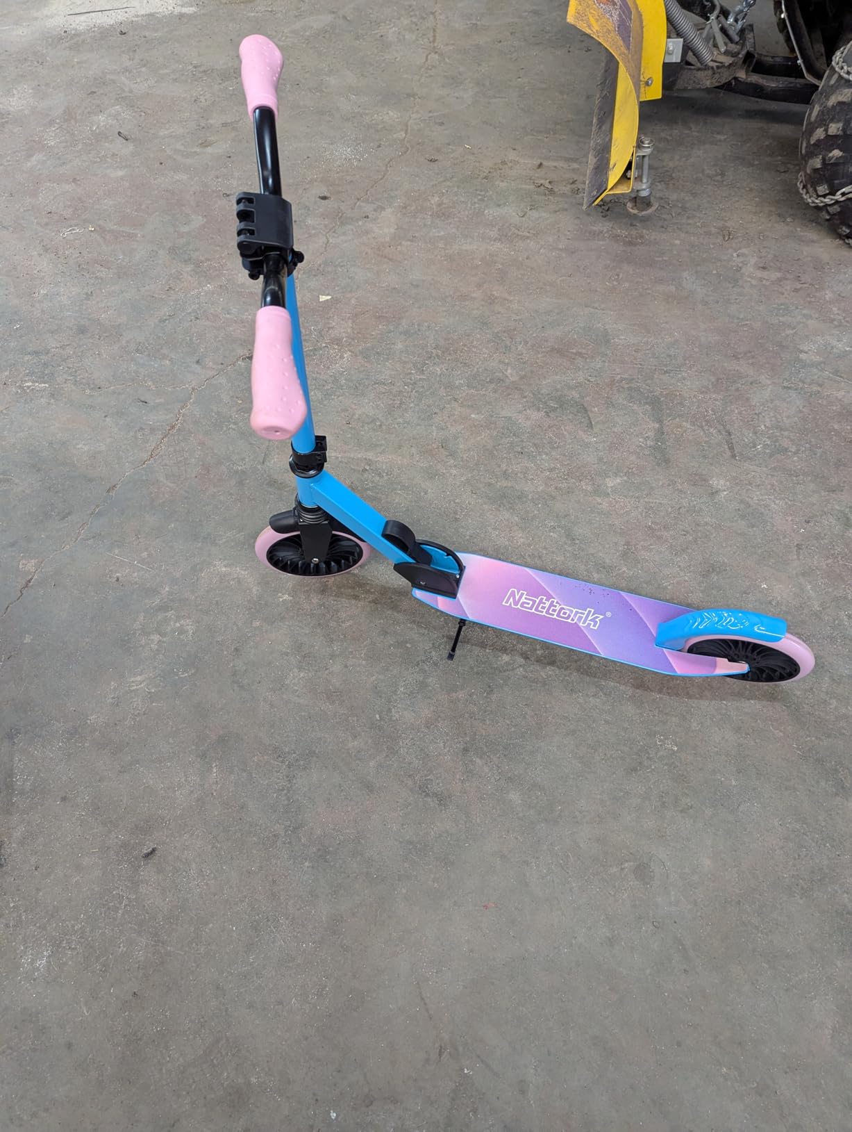 Nattork Kick Scooter for Age 6+ Kids Teens Adults, Max Load 240 LBS, Adjustable Height Foldable with 8