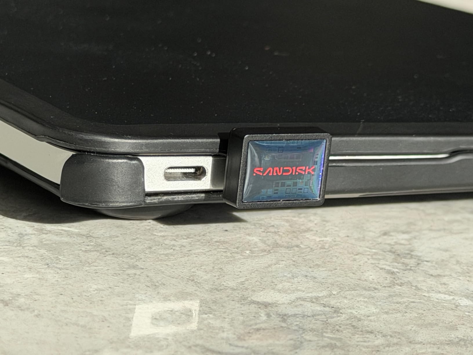 SANDISK 256GB Extreme Fit USB-C Flash Drive, Up to 400MB/s Read Speeds customer photo 2