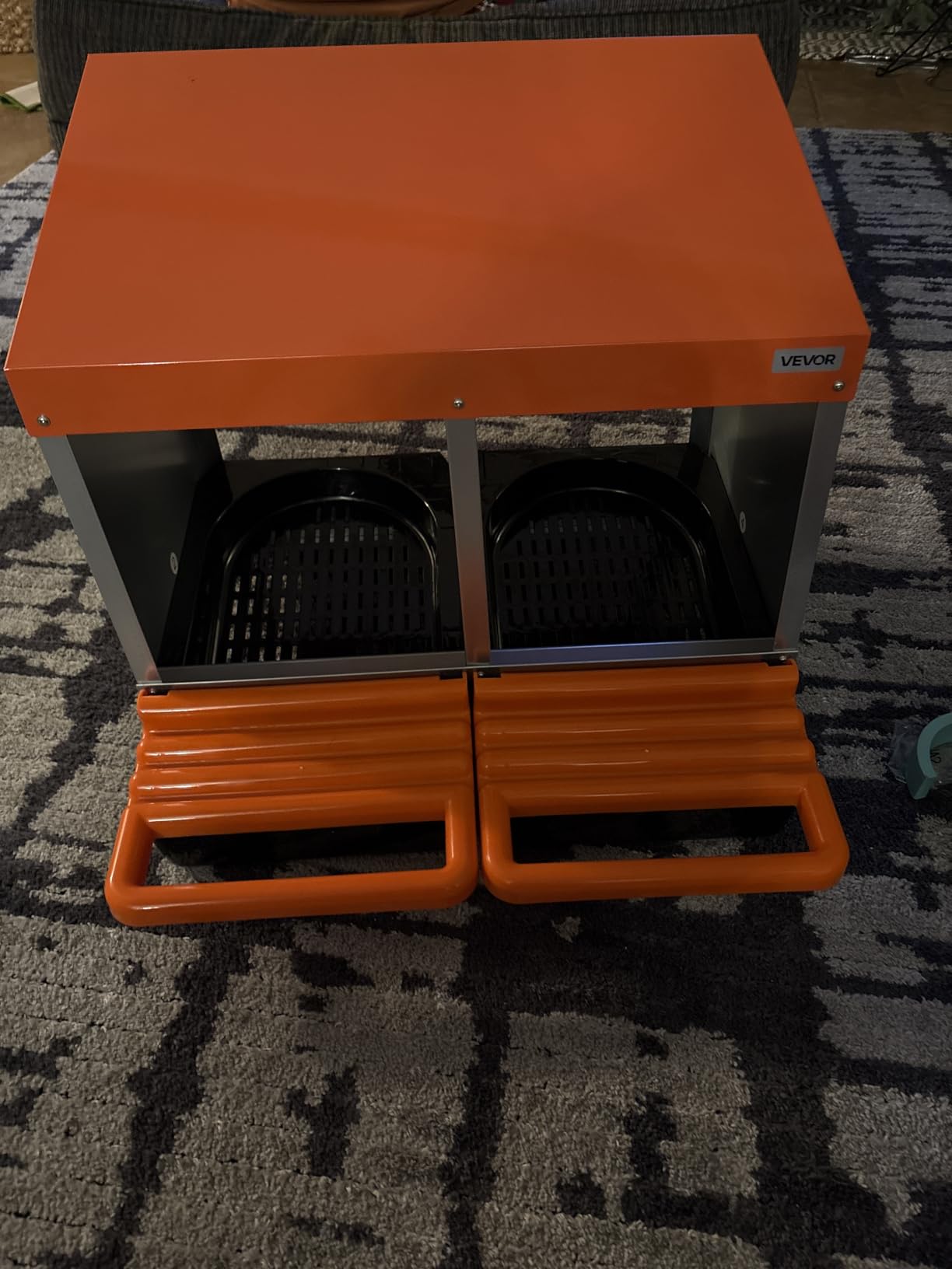 VEVOR 2 Tiers Chicken Nesting Boxes, 6 Compartments, Metal Egg Laying Boxes with Protective Collection Lids, Roll Out Nesting Box, Easy to Assemble, Ideal for Hens, Ducks, Chickens, and Other Poultry customer photo 2