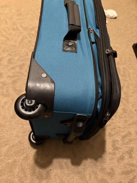 U.S. Traveler Rio Lightweight Softside Rolling Carry-on Suitcase, 4-Wheel Single, Purple customer photo 2
