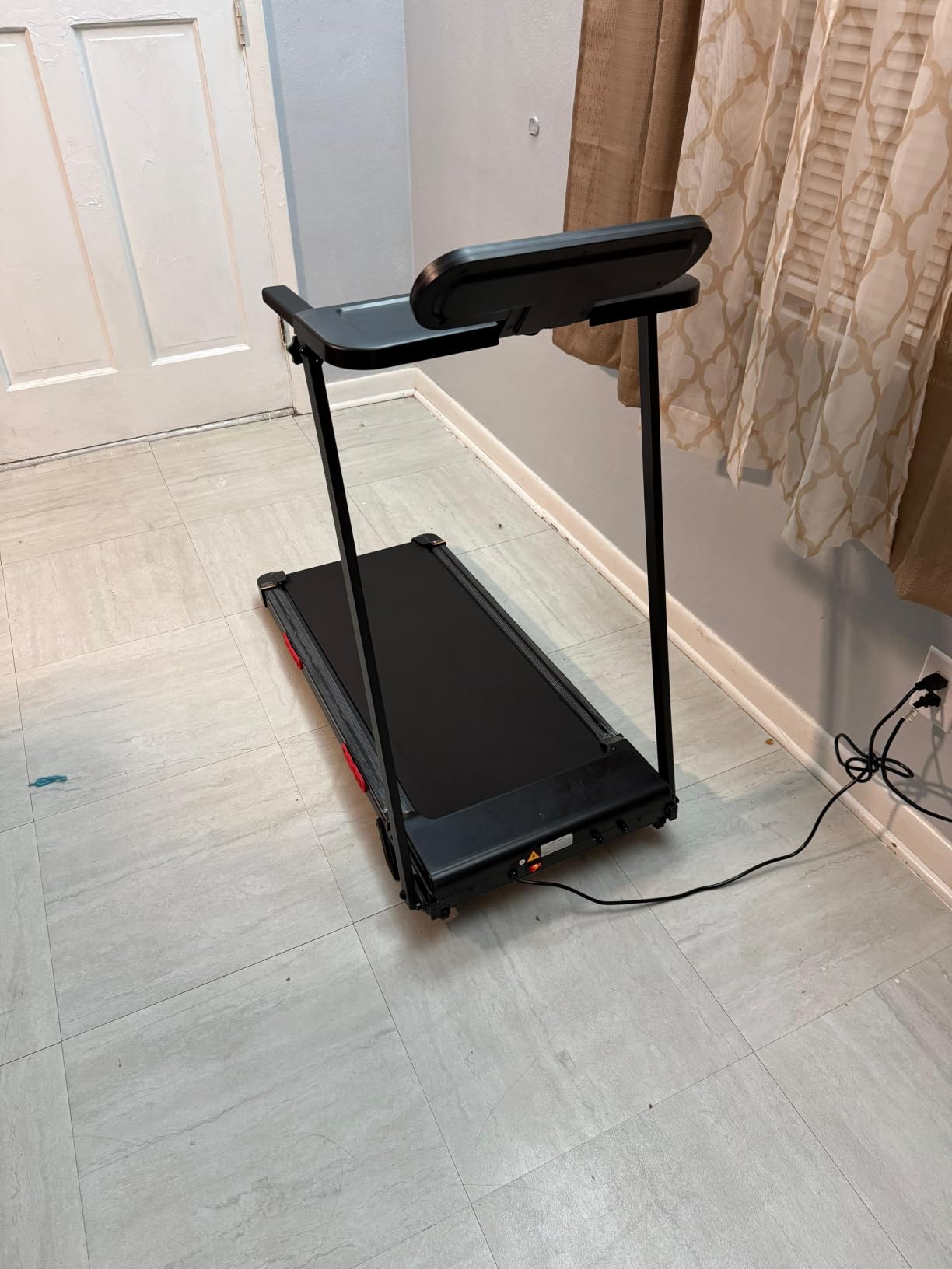 Walking Pad Treadmill with Handle Bar and Incline, 3.5HP Portable Mini Treadmills with Handles for Exercising, 0.6-10MPH Compact Walking Treadmills for Home Small, 400LB Capacity customer photo 1