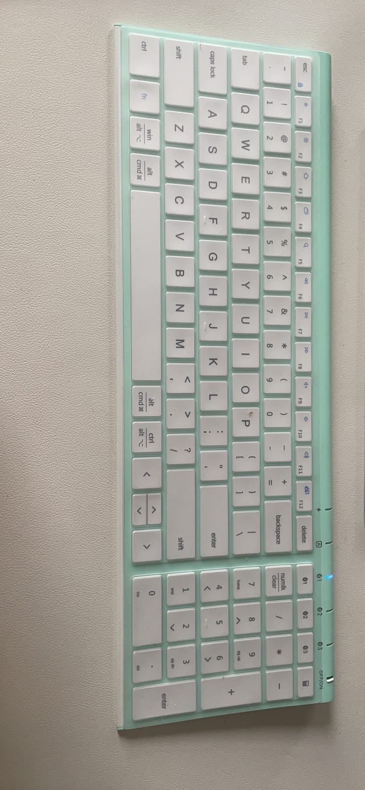 iClever BK10 SE Bluetooth Keyboard for Mac, Slim Full-Size Keyboard, Silver customer photo 2