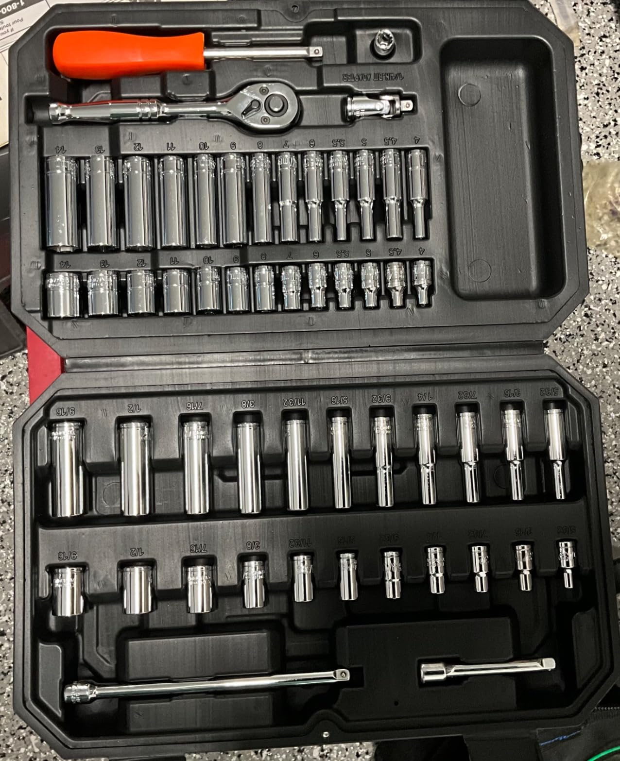 VEVOR Mechanics Tool Set, 314-Piece Mechanic Tool Kit, 1/4 in, 3/8 in, and 1/2 in Drive, Metric Socket Set, Wrenches, Screwdriver Bits, Accessories, and Storage Case, for Automotive and Home Repair customer photo 1