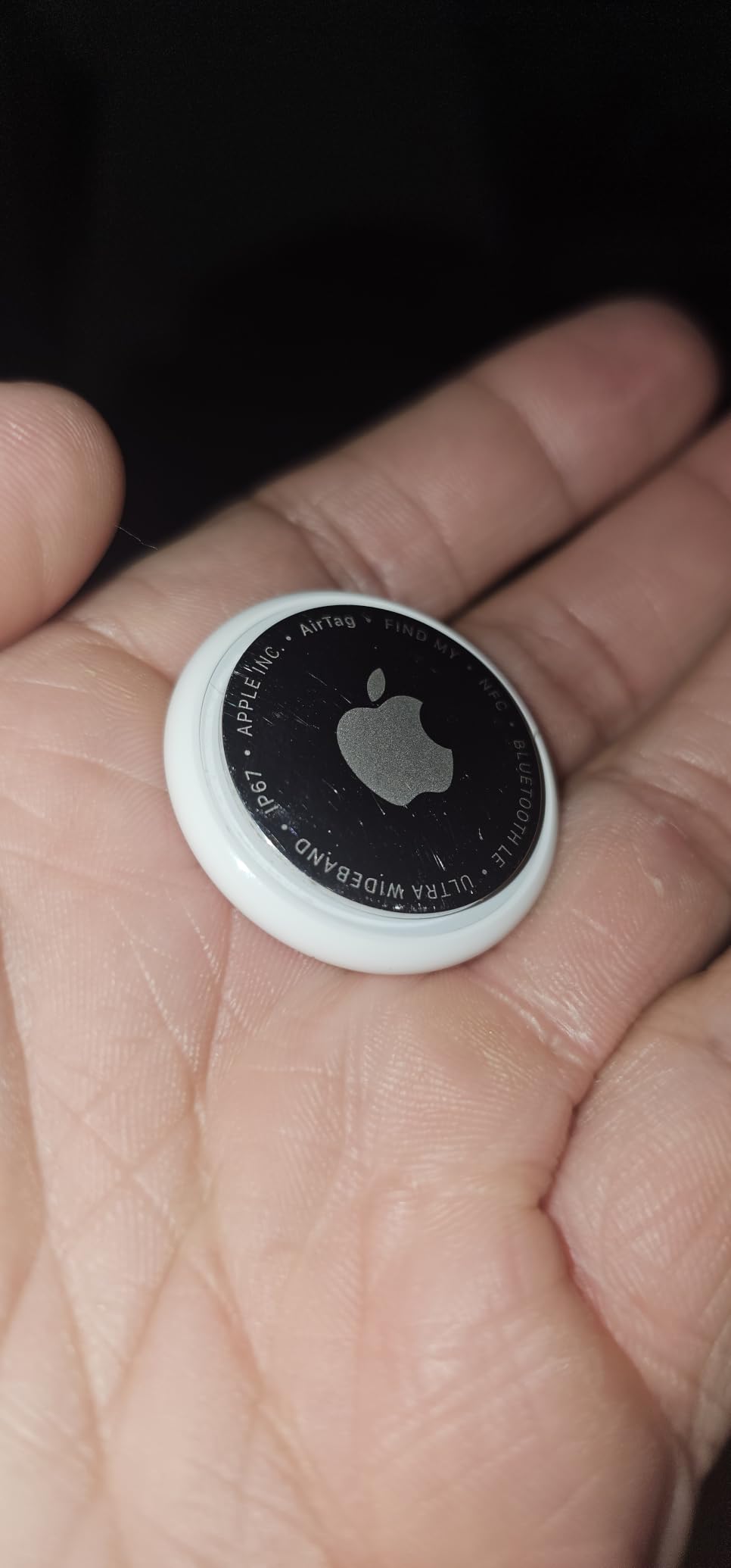 Apple AirTag (2nd Generation): Tracker for Keychain, Wallet, and More; Locator with Sound; Simple One-Tap Setup with iPhone or iPad; Key Finder with up to 1.5X Precision Finding Range customer photo 2