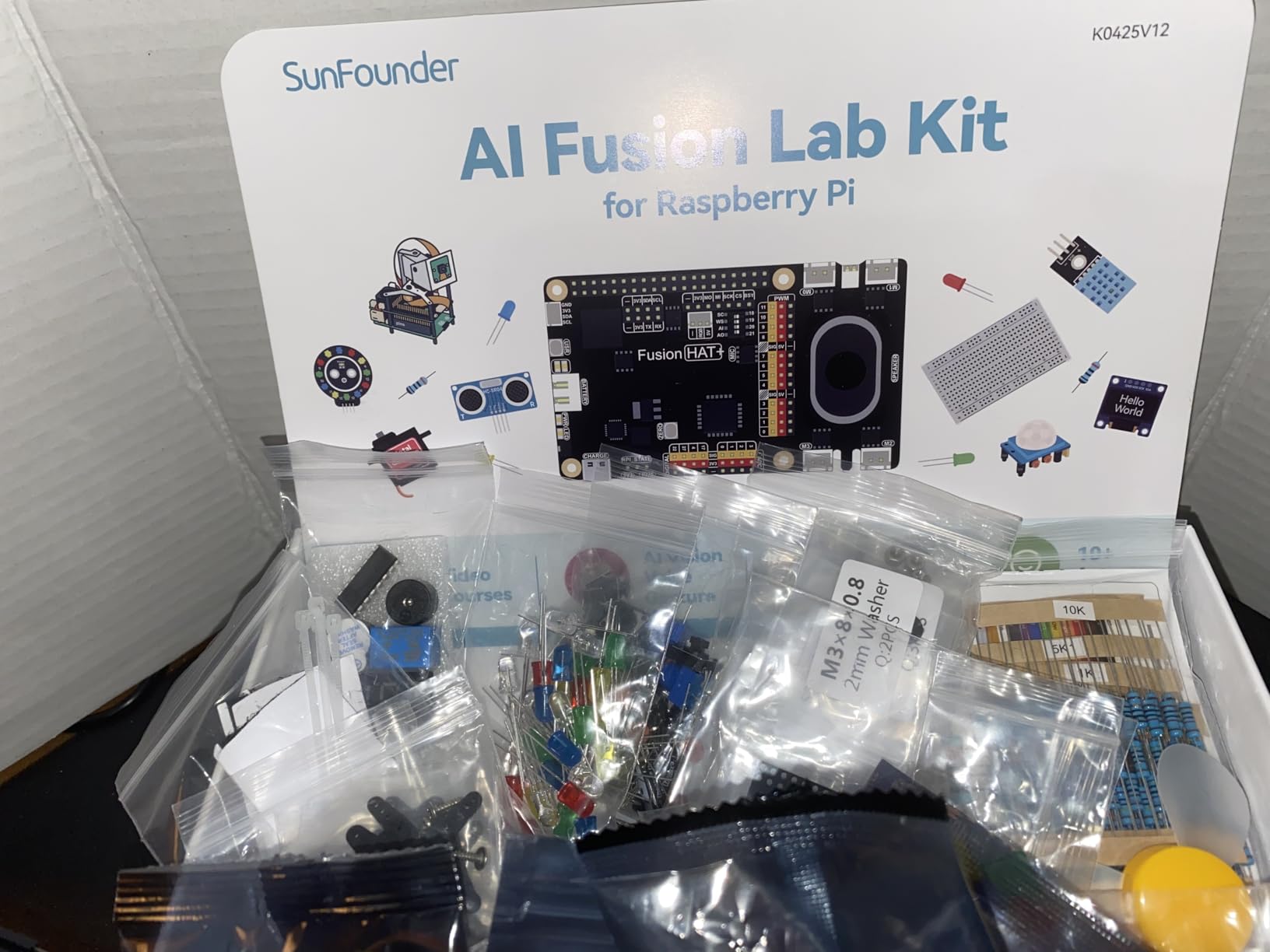 SunFounder AI Fusion Lab Kit for Raspberry Pi 5/4/3B+/Zero 2w, LLMs ChatGPT/Gemini/Grok, YOLO&OpenCV & MediaPipe, Python, Video Courses for Beginners Engineers customer photo 2