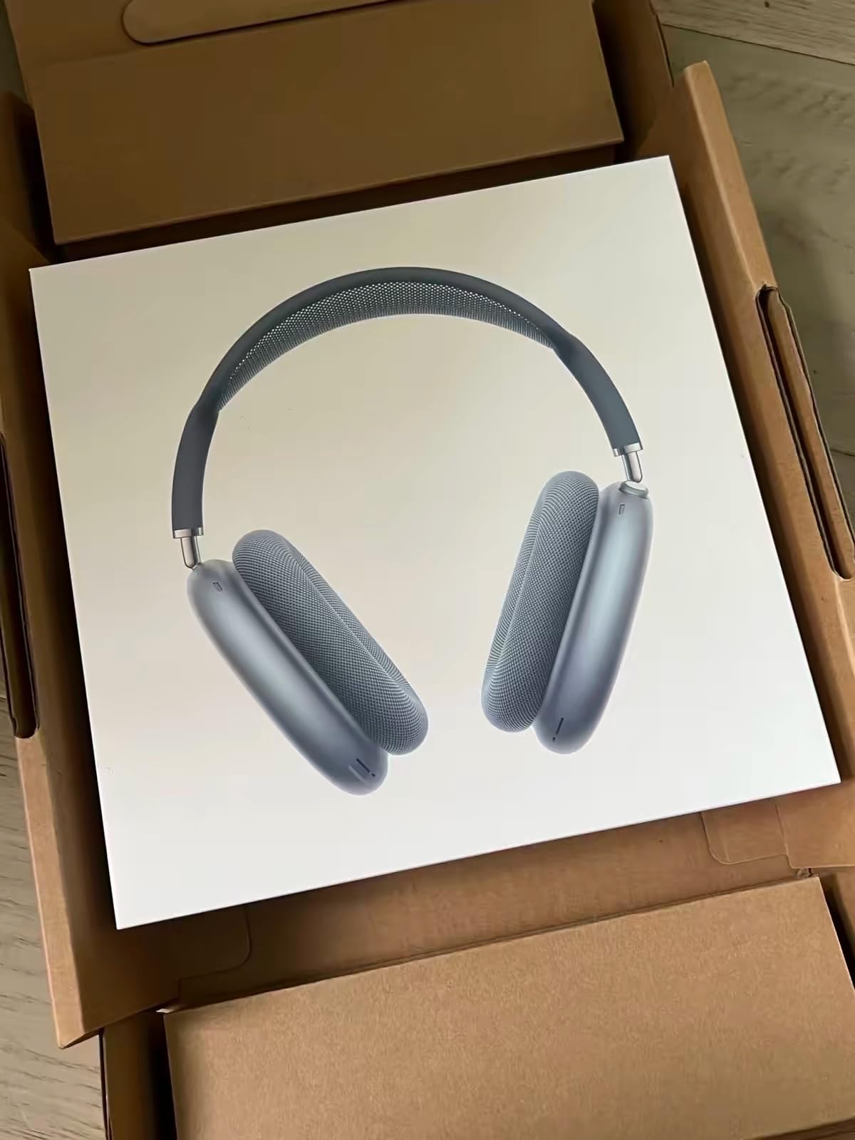 Apple AirPods Max 2 Wireless Over-Ear Headphones – Midnight customer photo 1