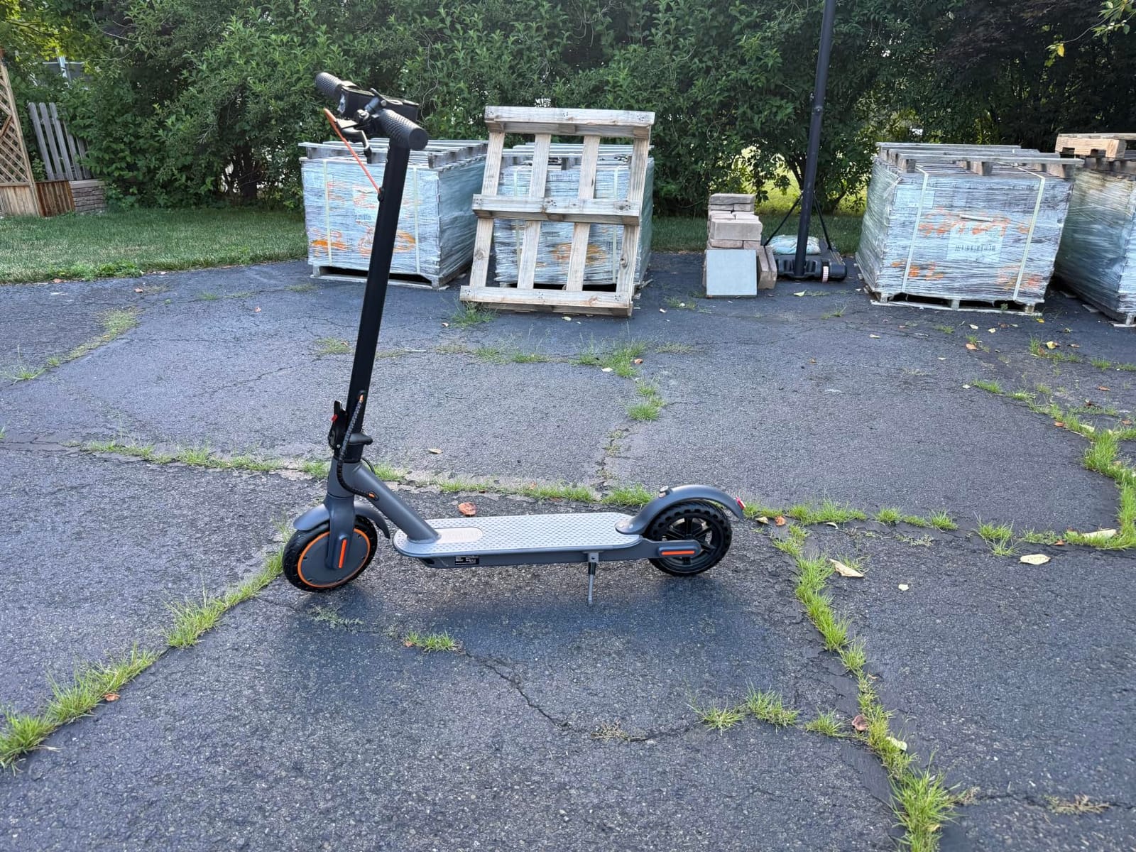 VOLPAM Electric Scooter, 350W/500W Powerful Motor & 19/MPH Top Speed, 21-28Miles Long Range, Folding E Scooter Choice customer photo 2