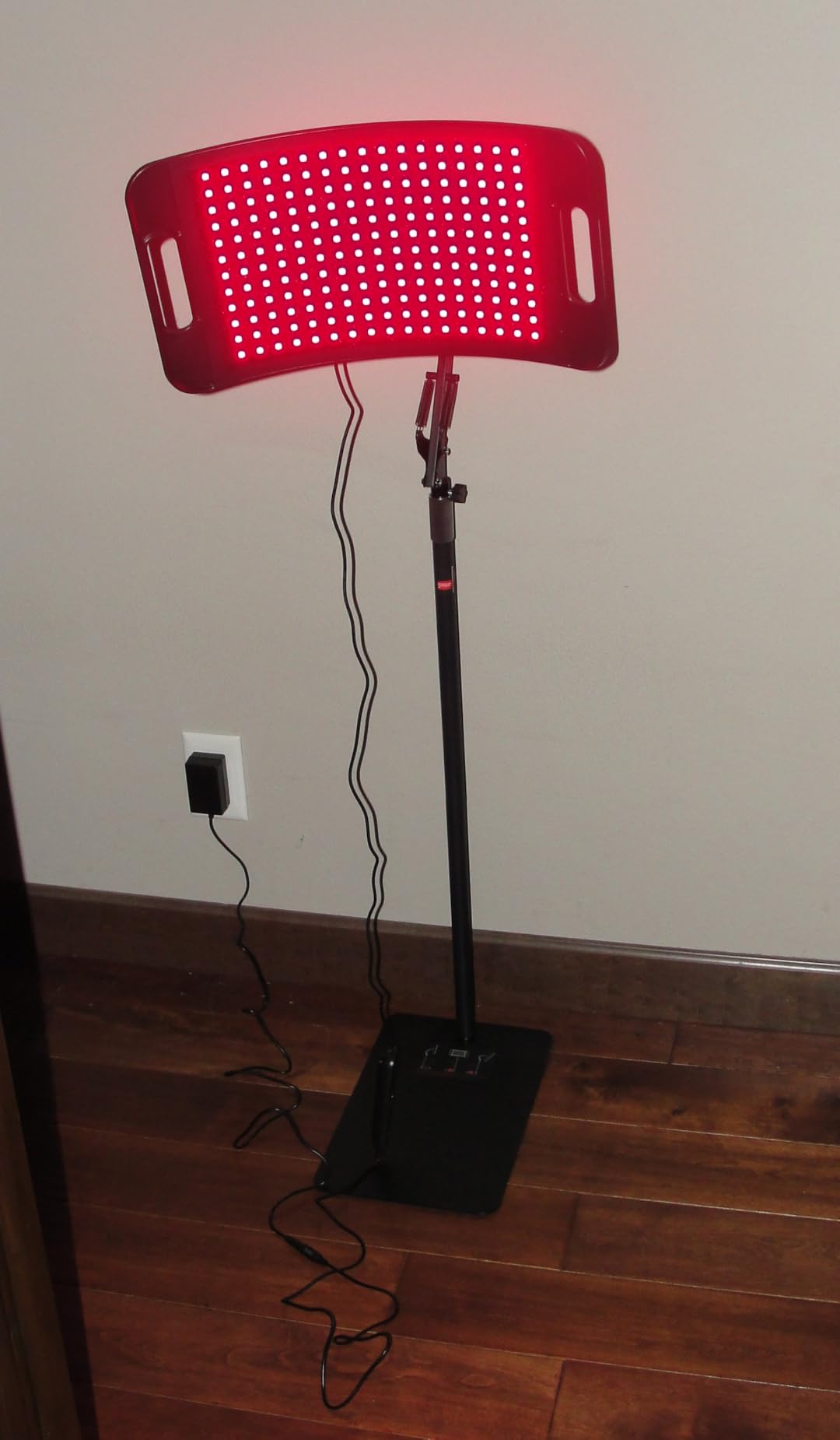 Red Light Therapy for Face Body 204LEDs Tri-Wavelength 660nm 850nm 940nm customer photo 1