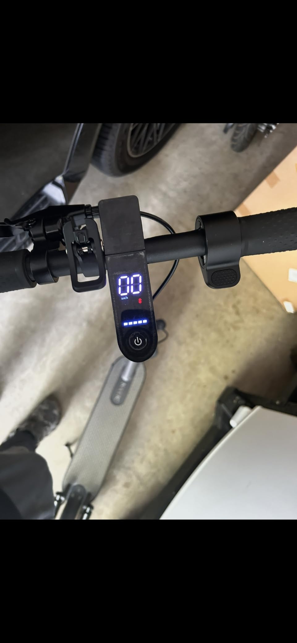 NAVIC Electric Scooter for Adults,Top Speed 19/22 MPH,Range 19/22/28 Miles,8.5”/10