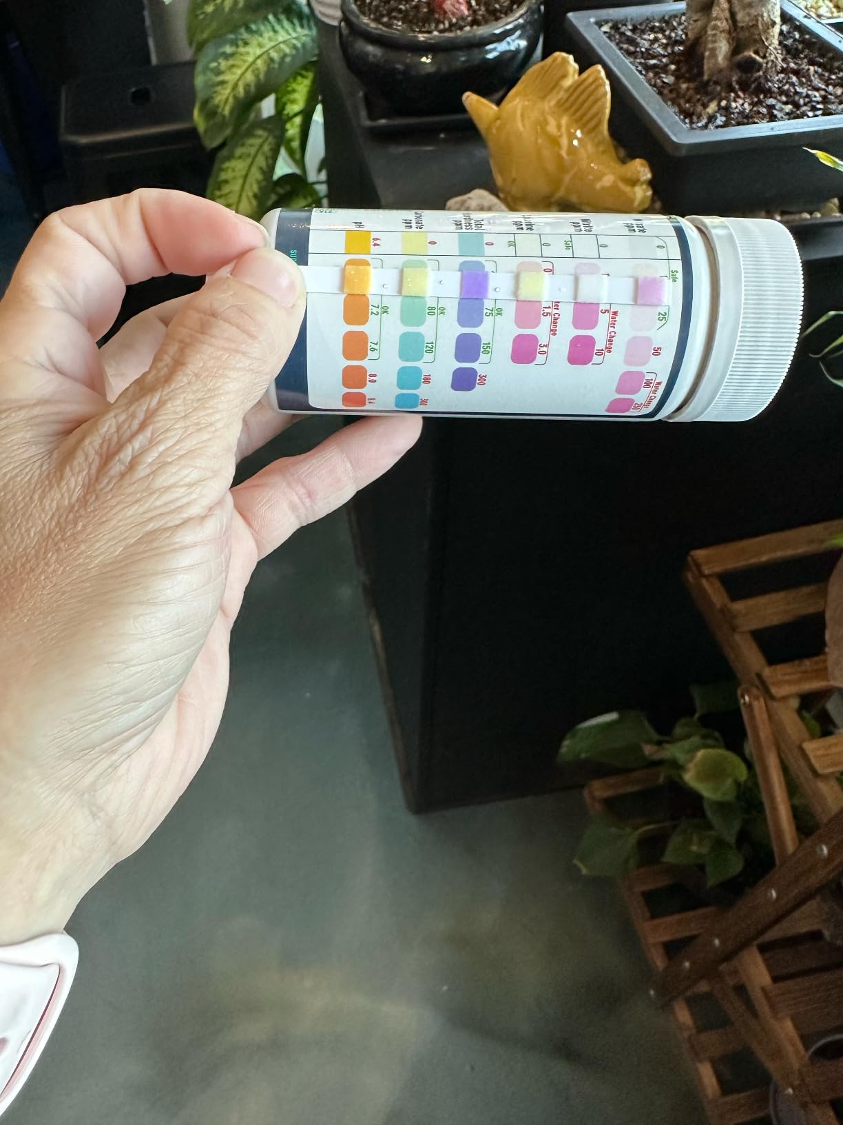 EASYTEST 8-Way Aquarium Test Strips with Ammonia, 50PCS Fish Tank Test Kit customer photo 1