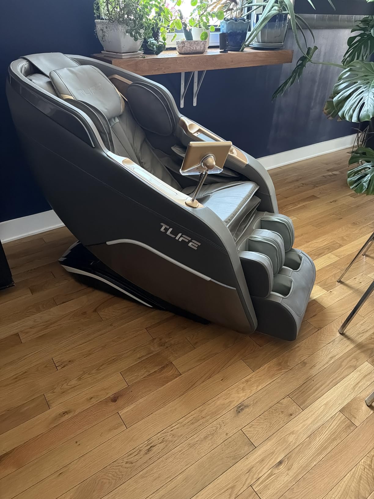 TLIFE Massage Chair Full Body 160° Zero Gravity SL-Track, 12 Modes, Grey customer photo 1