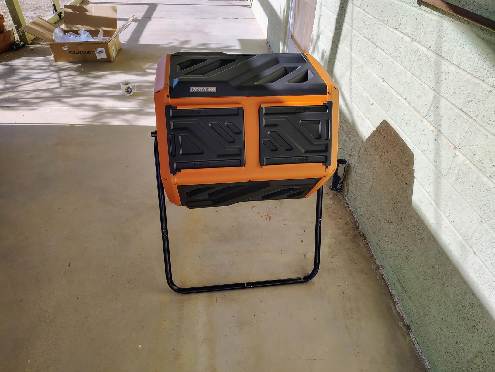 THE Growing 43 Gal Outdoor Compost Bin Tumbler for Backyard Garden, Black customer photo 1